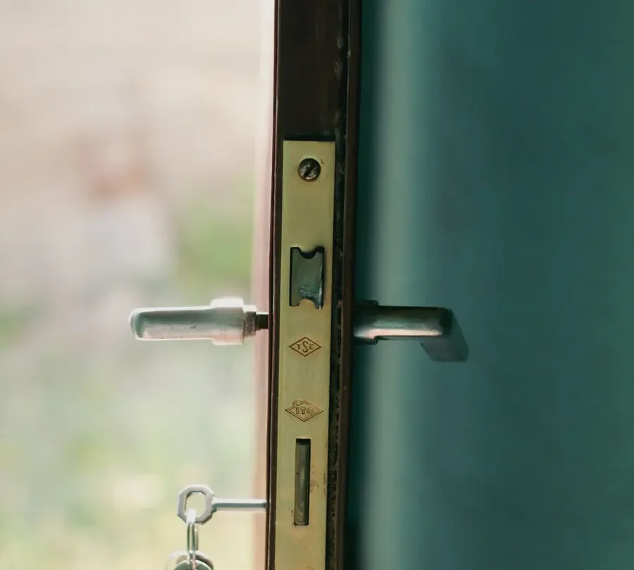 Open door showing the locking edge and handle – commercial locksmith Lancing advice on the right lock for a business entrance from Locksmith Lancing