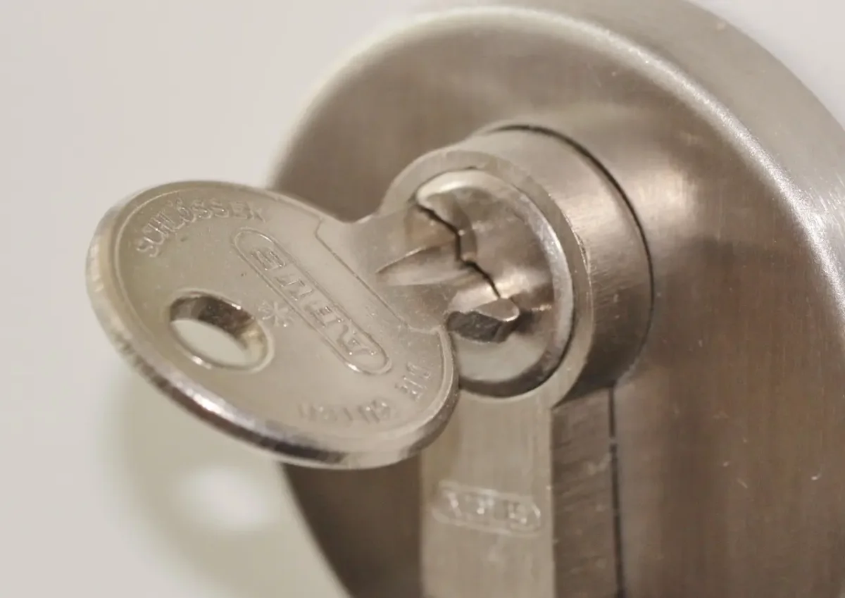 Key inserted in a door lock cylinder – request broken key removal Lancing from Locksmith Lancing