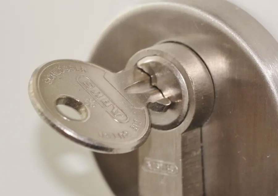 Key inserted in a door lock cylinder – when the key turns but your uPVC door won't open in Lancing, Locksmith Lancing guide